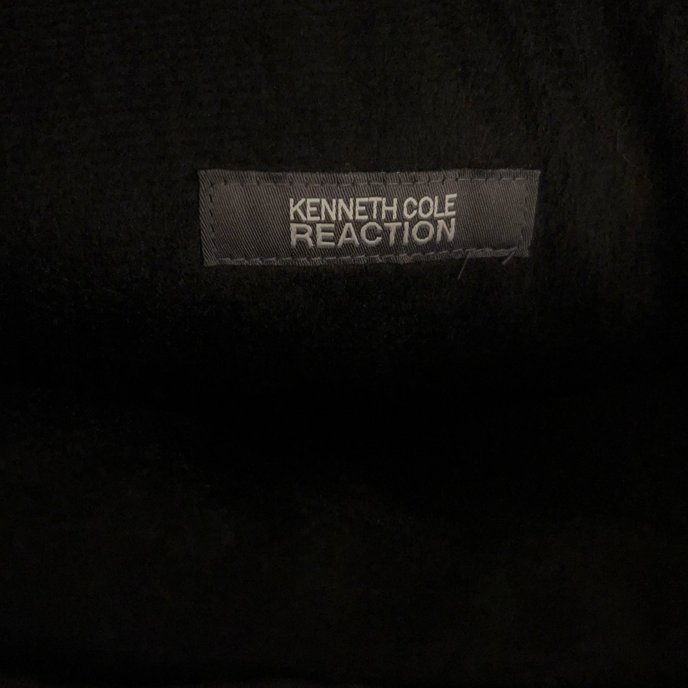 Kenneth Cole Reaction Quilted Black Crossbody Bag - Picture 6 of 11